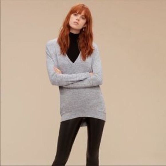 Aritzia Small Grey Wilfred Free Devinette Top - Picture 1 of 6